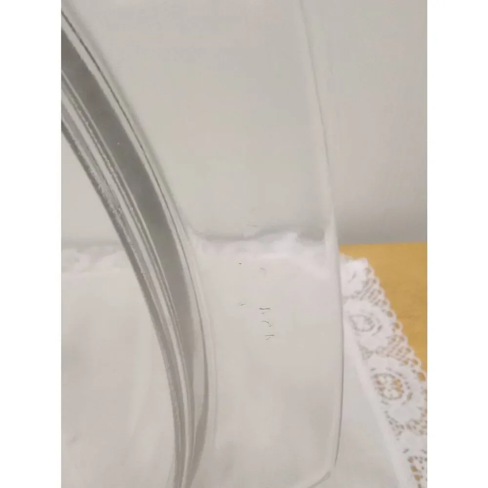Vintage round Pyrex lid